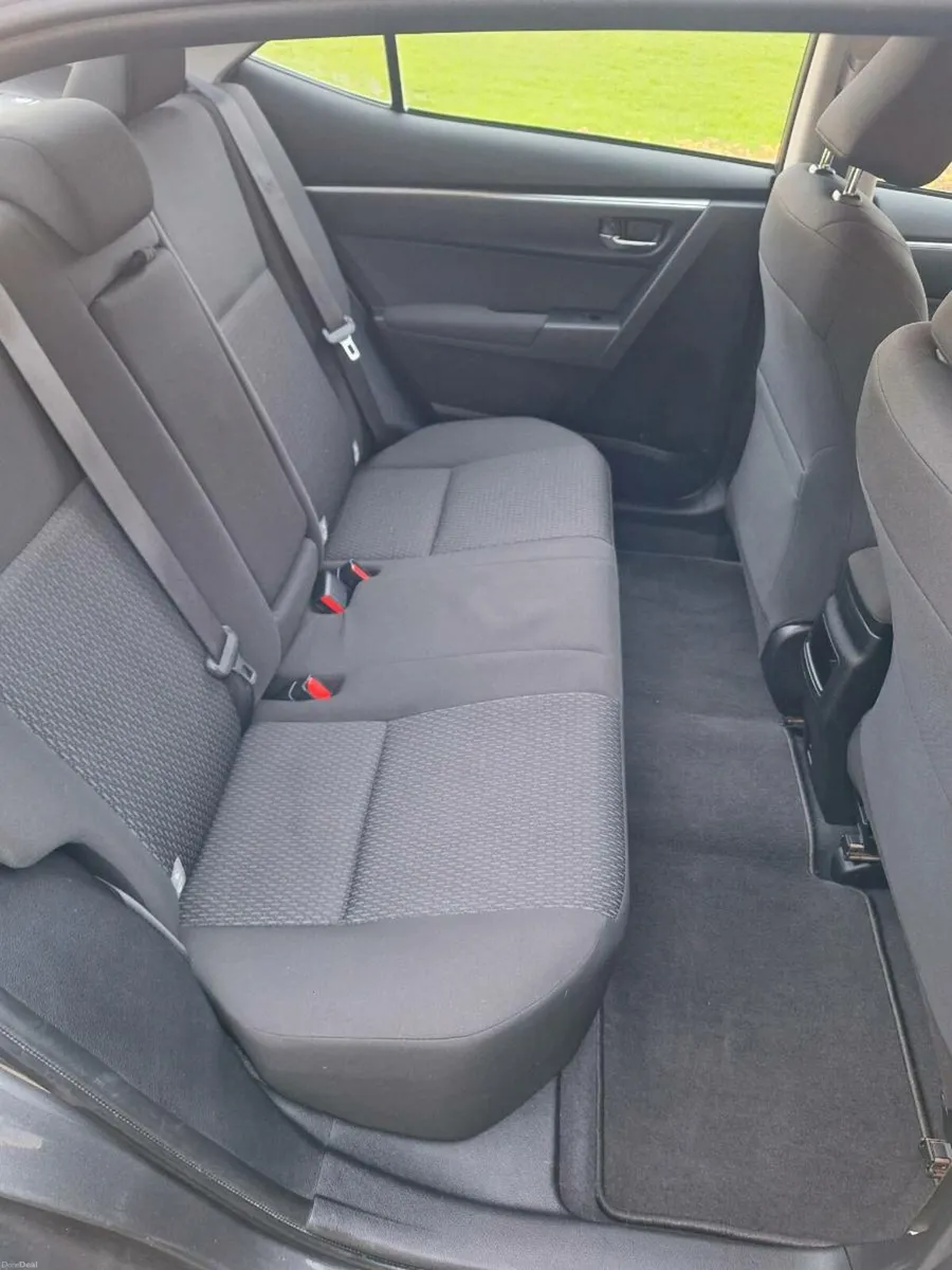 Toyota Corolla Terra *LOW KMs* - Image 4