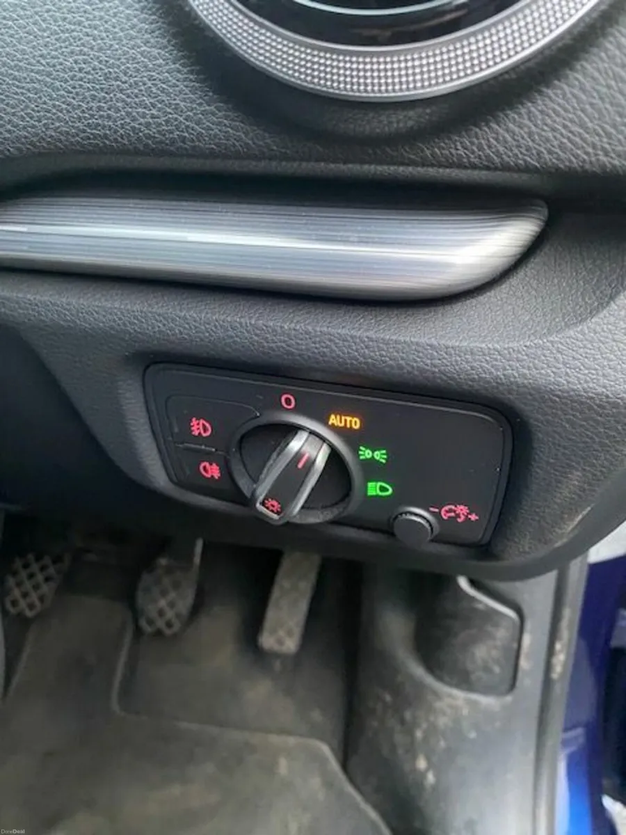 Audi A3 2013 - Image 2