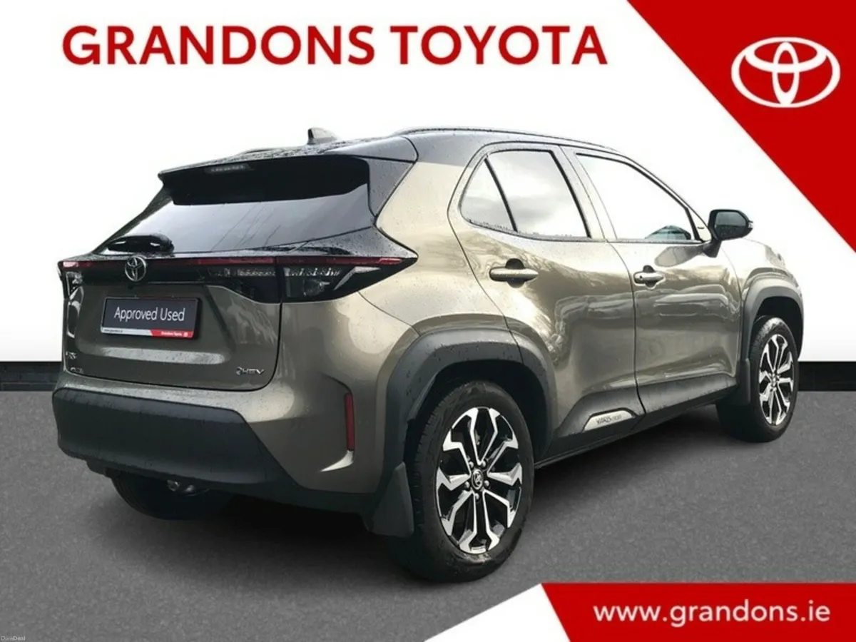 Toyota Yaris Cross LUNA SPORT BI-TONE - GRANDONS - Image 2