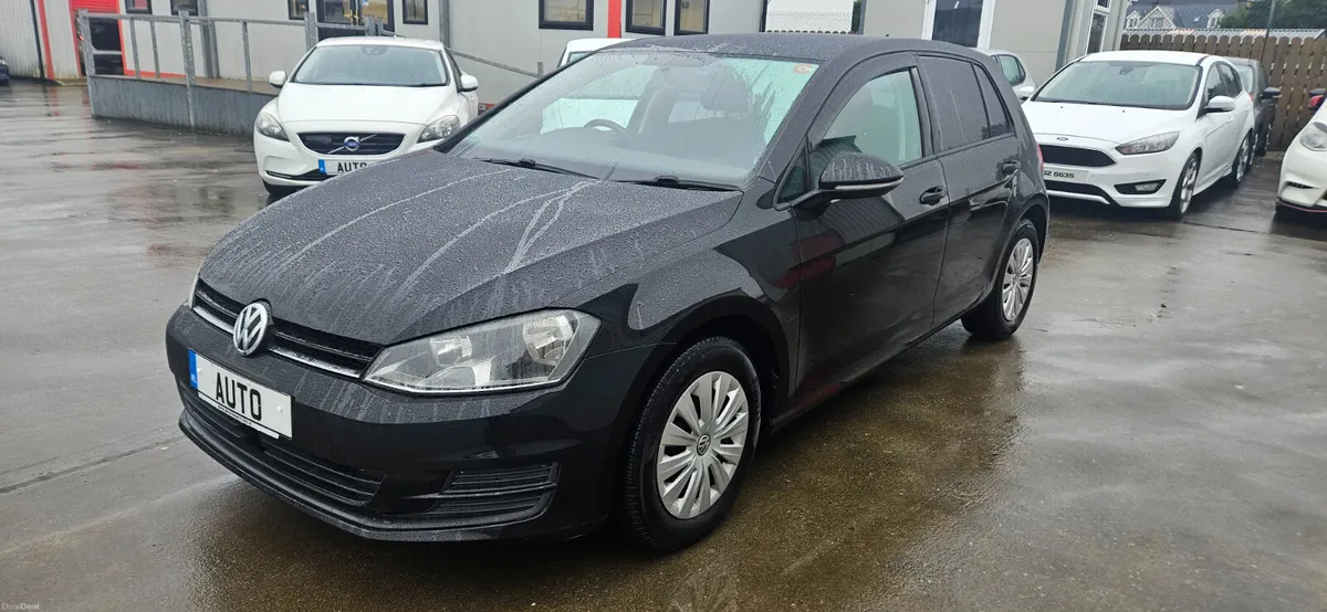 Volkswagen Golf auto 1.2 trendline dsg low kms - Image 4
