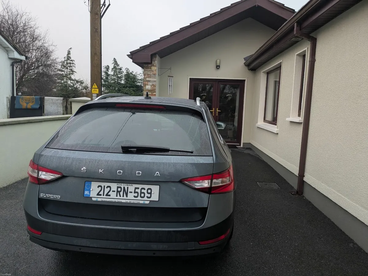 Skoda Superb 2021 - Image 3