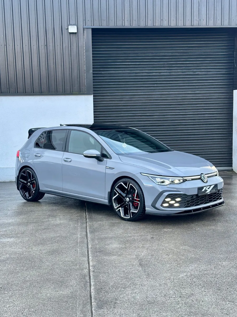 2024 VOLKSWAGEN GOLF GTD 200 DSG - Image 2