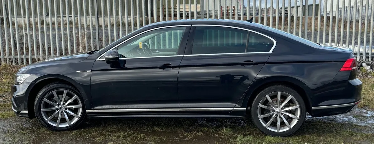 Volkswagen Passat 2020 - Image 3
