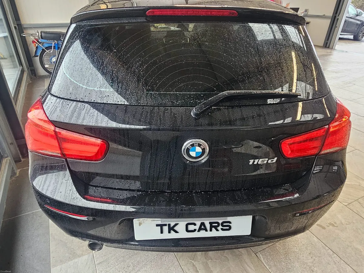 17 BMW 1 SERIES SE 1.5 DIESEL AUTOMATIC **LOW KMS* - Image 3