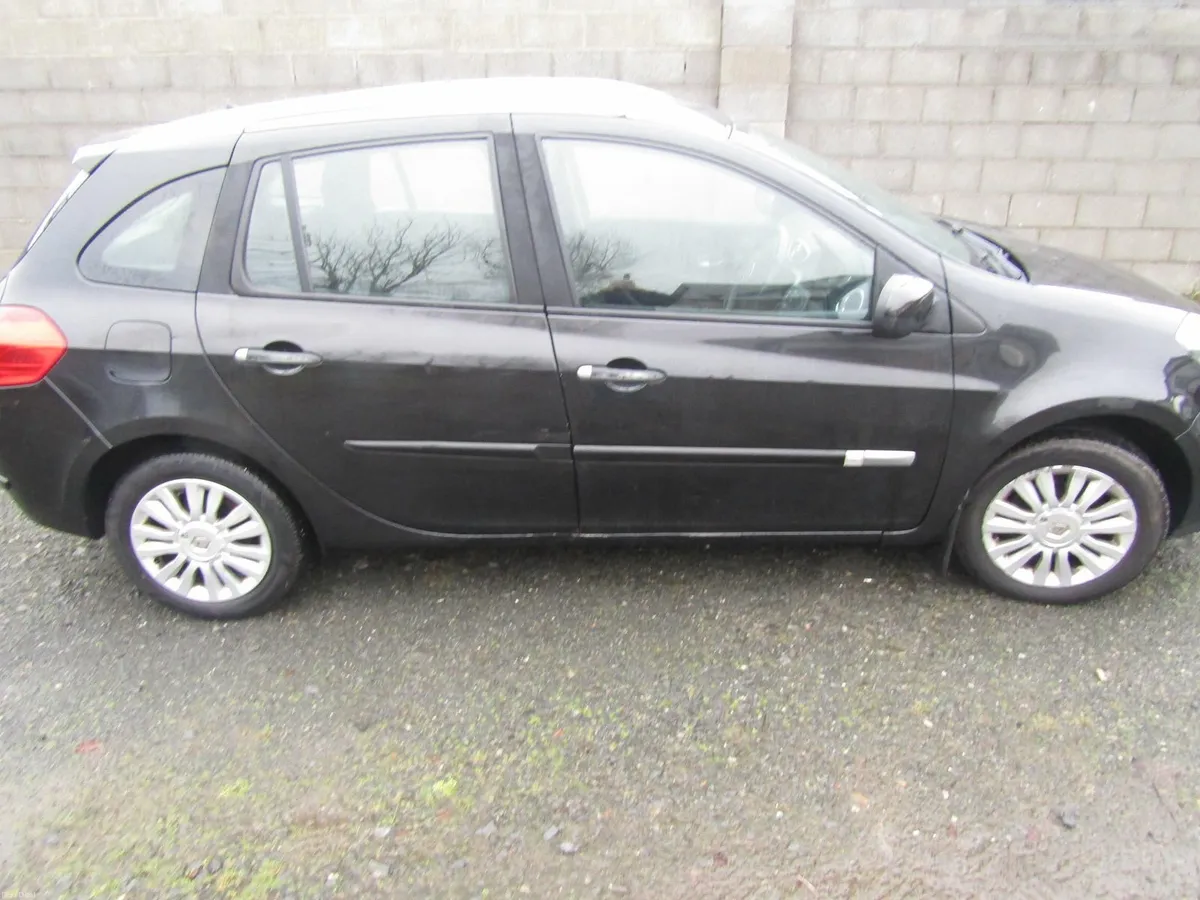 Renault grand Clio 2010 - Image 1
