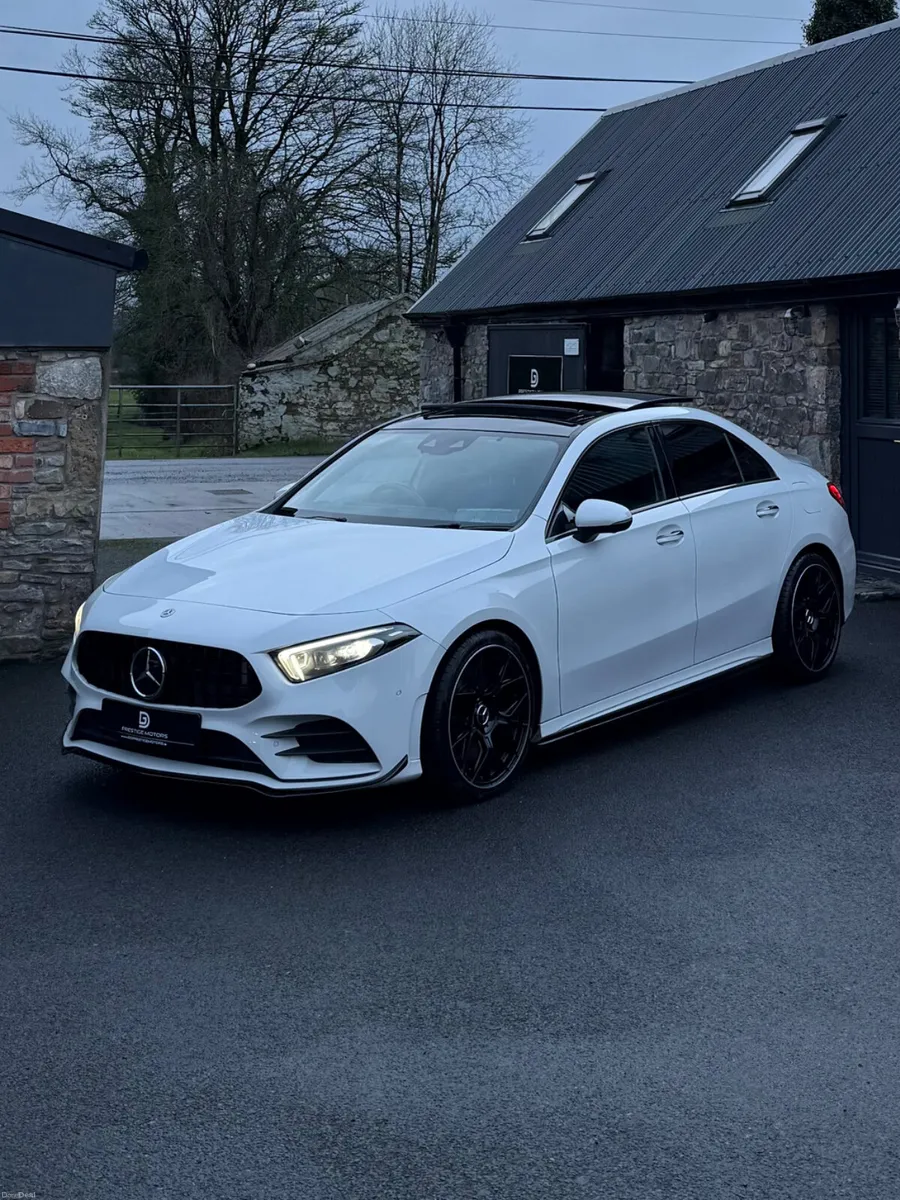 2019 MERCEDES A250 AMG 4 MATIC ADVANCED PACKAGE - Image 3