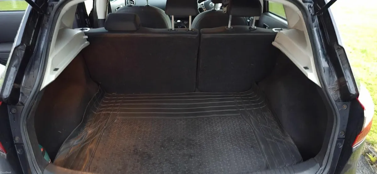 Nissan Qashqai 2010 - Image 3