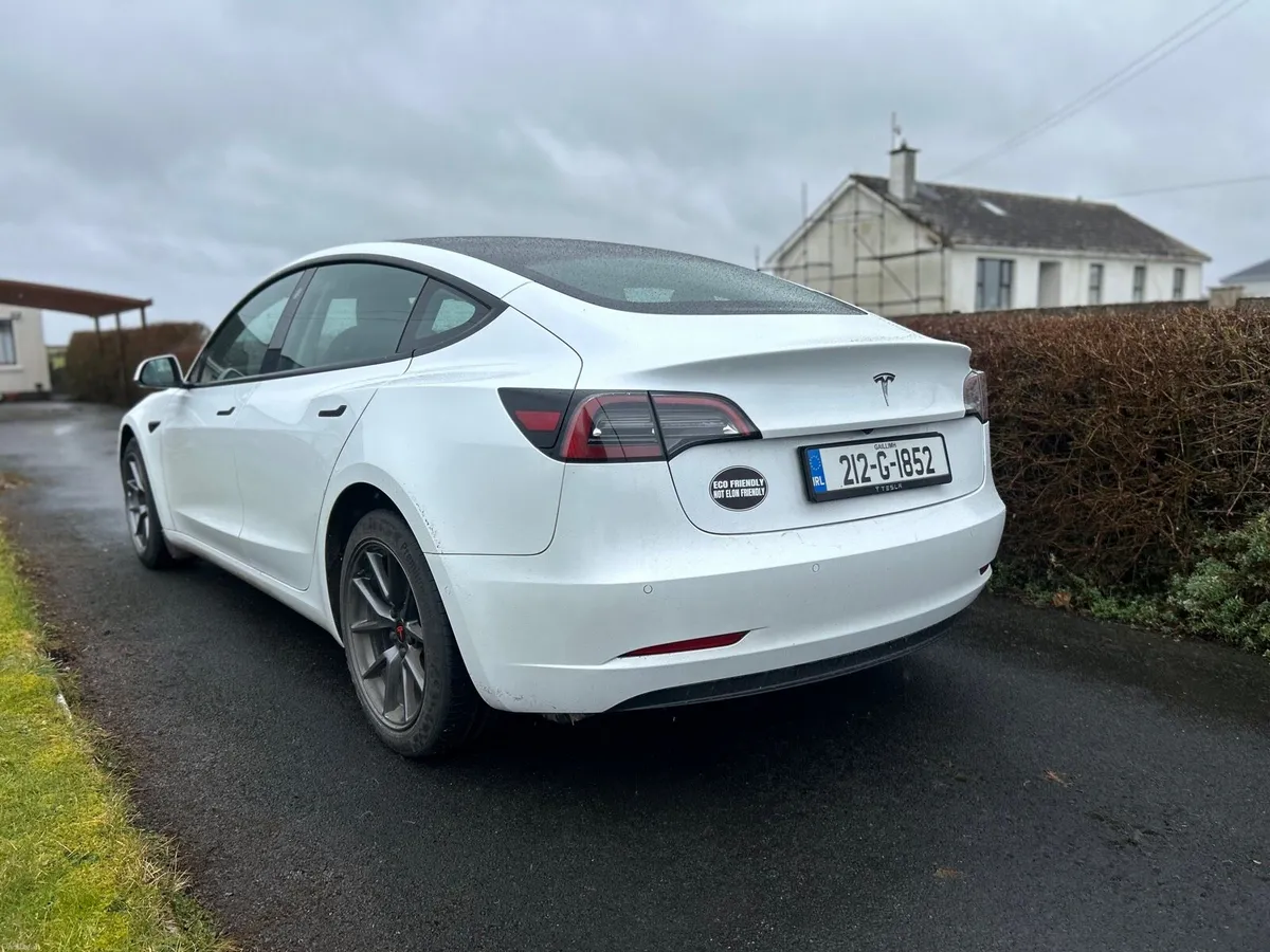 212 Tesla Model 3 Standard Range + RWD - Image 3