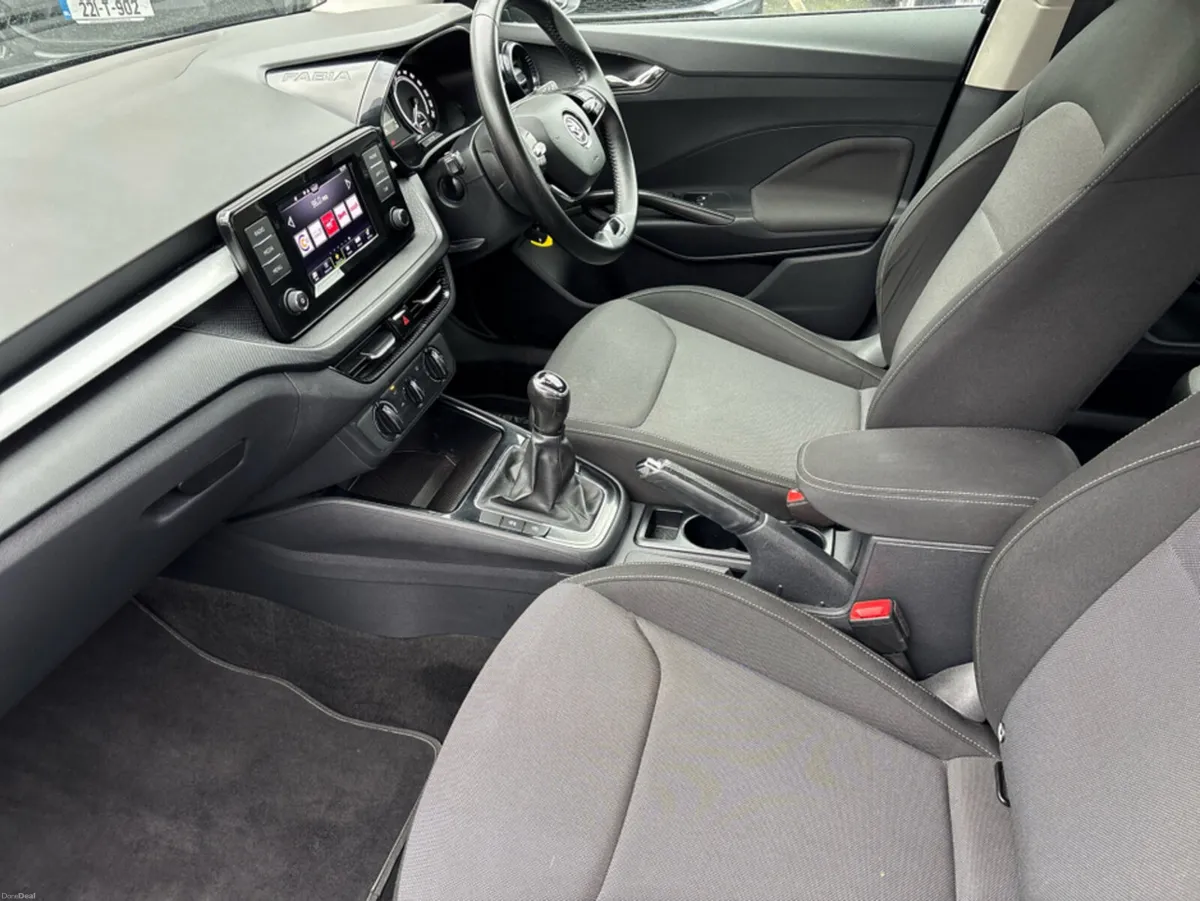 Skoda Fabia AMBITION 1.0 MPI 65HP 5DR - Image 3