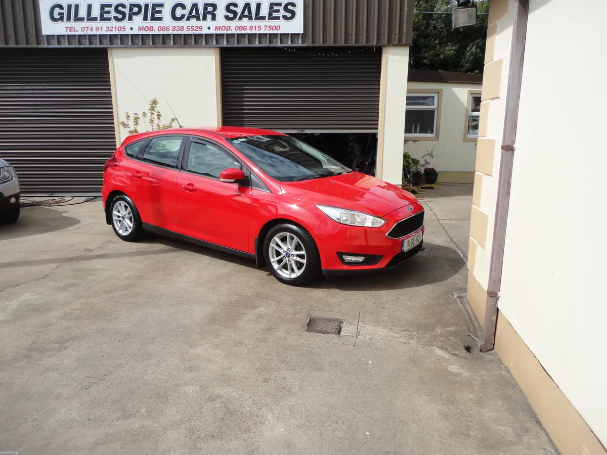 Ford Focus 2017 - Image 2