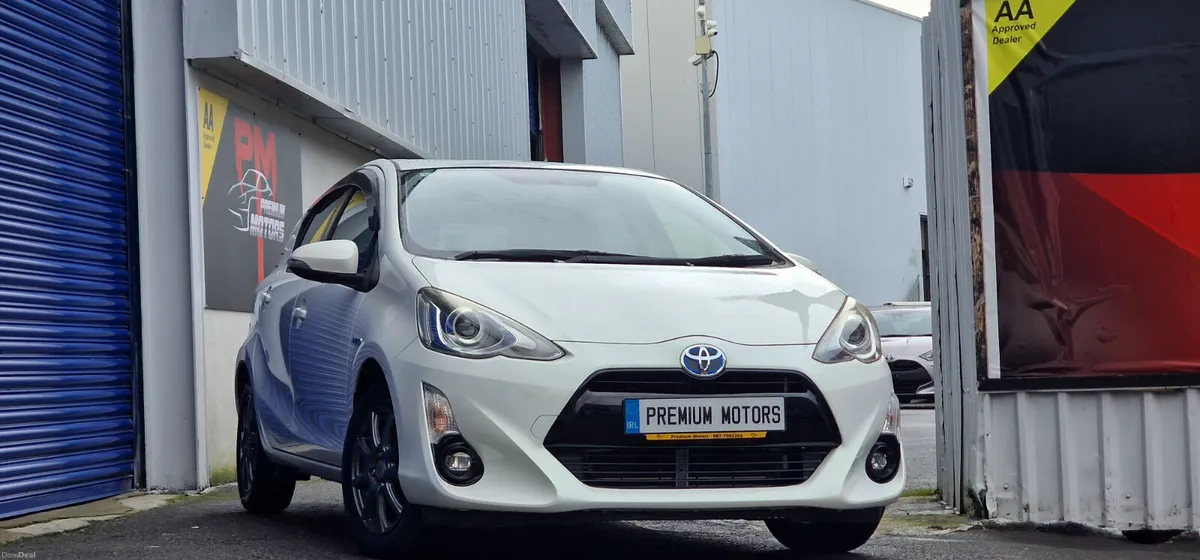 Toyota Aqua Automatic - Image 2