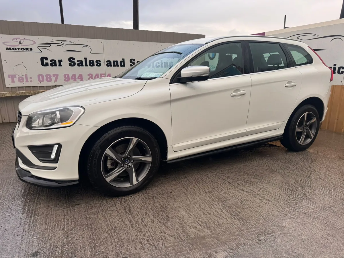 141 Volvo XC60 D4 (181hp) FWD R-Design Geartronic - Image 5