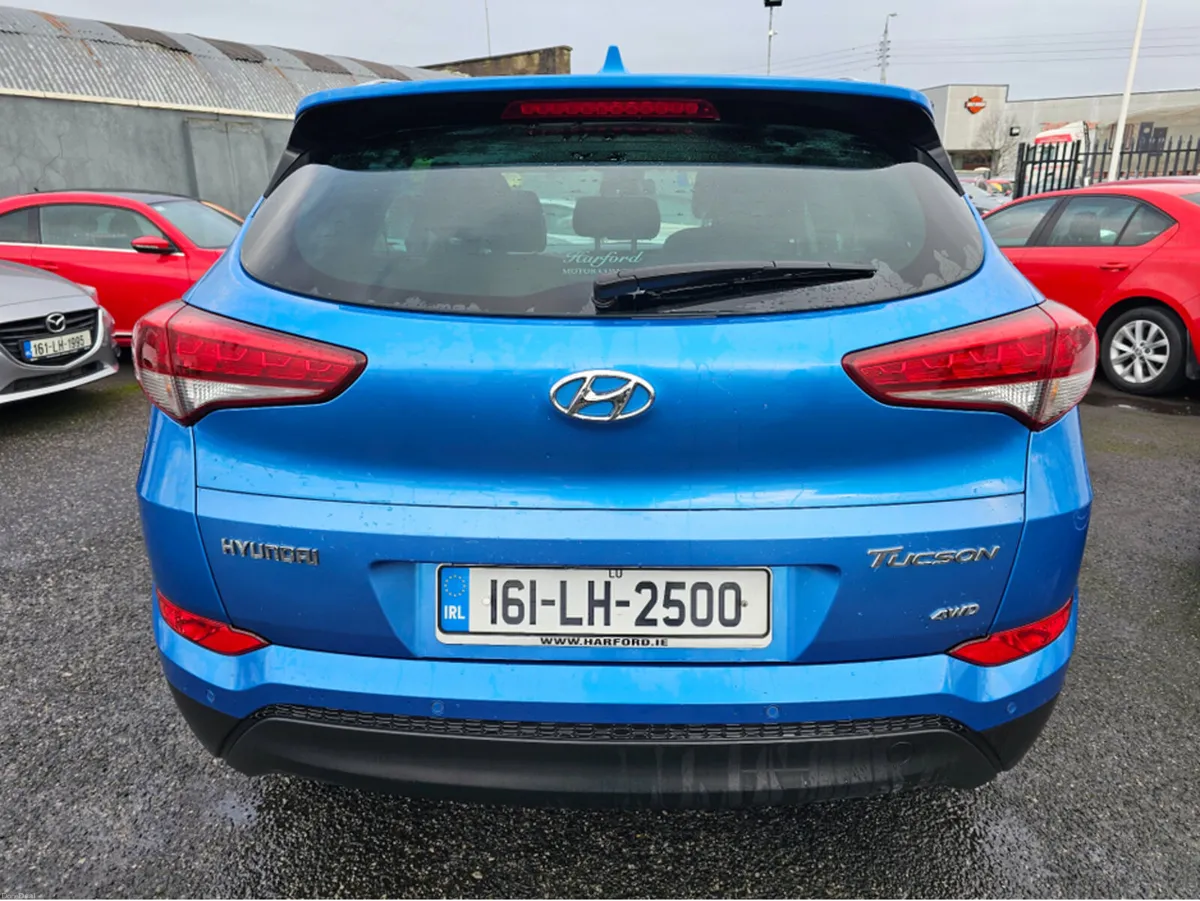 Hyundai Tucson 4WD EXECUTIVE - Image 4