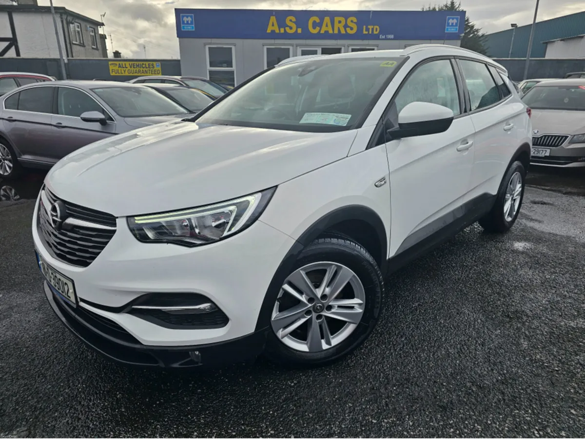 Opel Grandland X SC 1.2I ** LOW MILEAGE IRISH SUV - Image 4