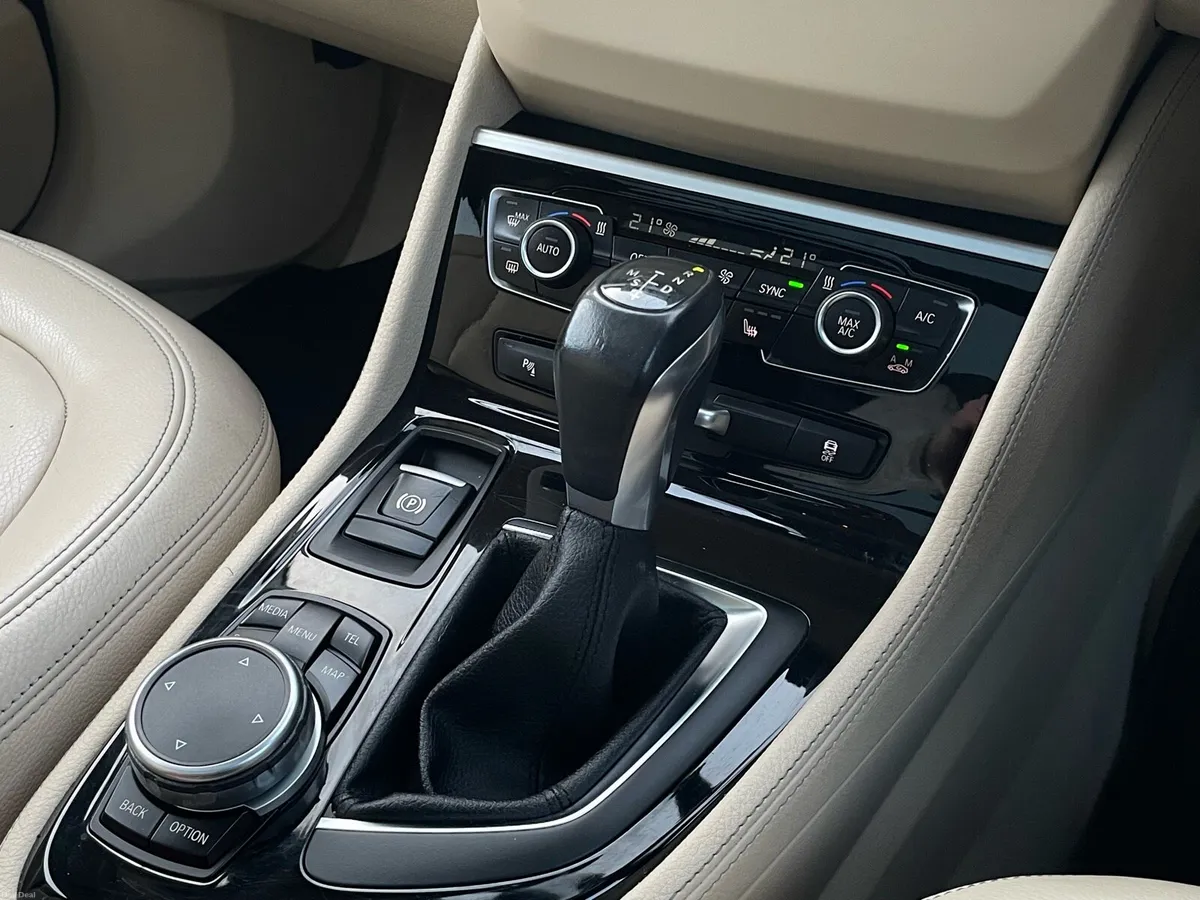 BMW 2-series 2015 Luxury - Image 4