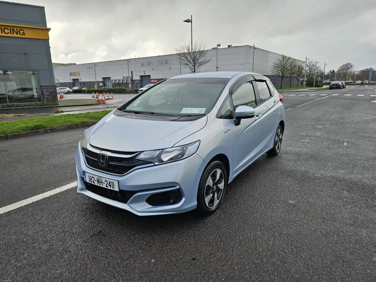 HONDA FIT/182/AUTO / HYBRID/TAX/LOW MILES - Image 2