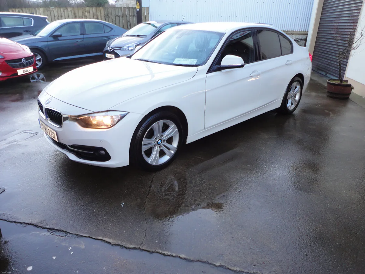 BMW 3-Series 2017 - Image 4