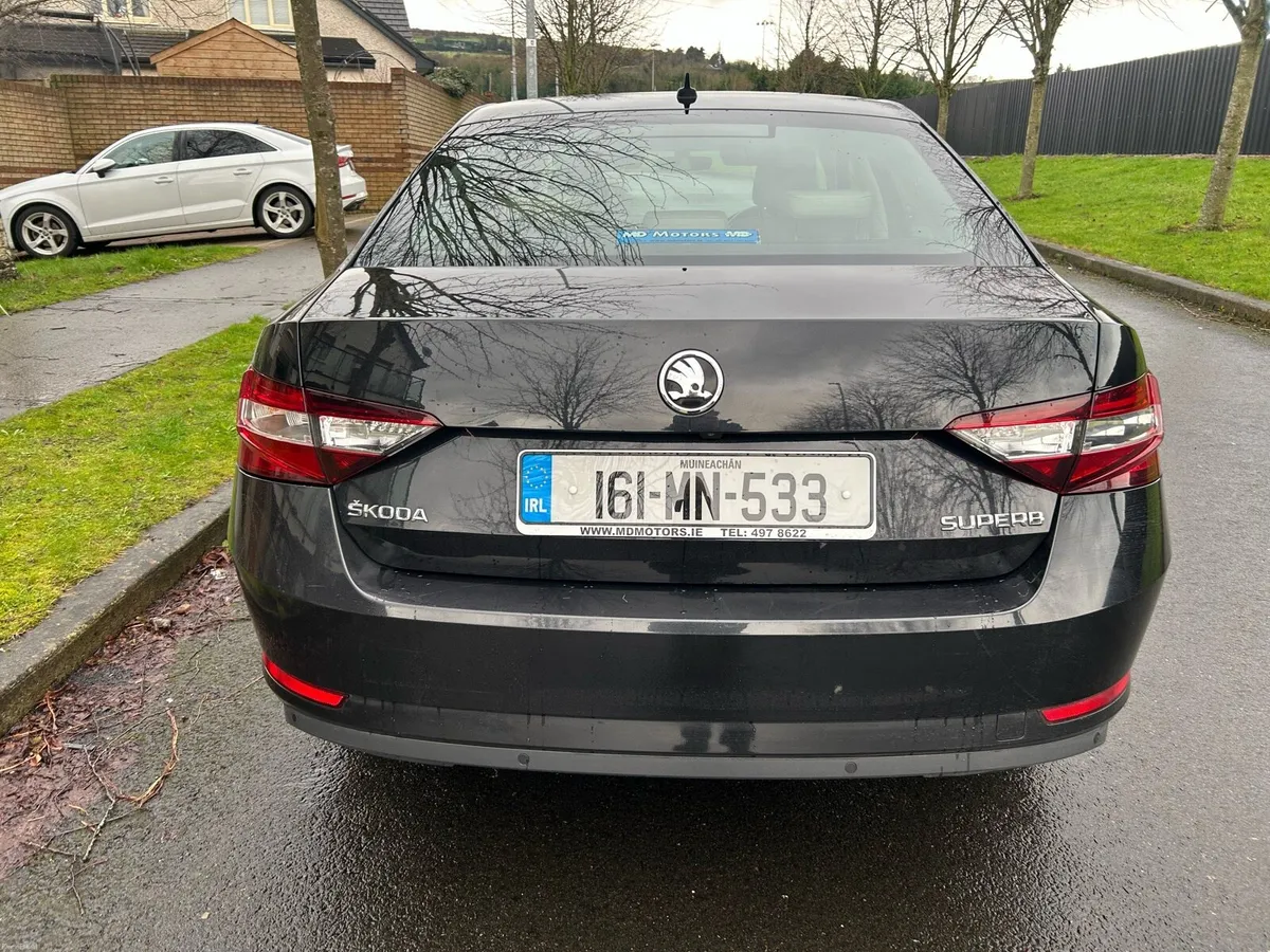 161 Skoda Superb 1,6 Tdi ( Style Model ) - Image 4