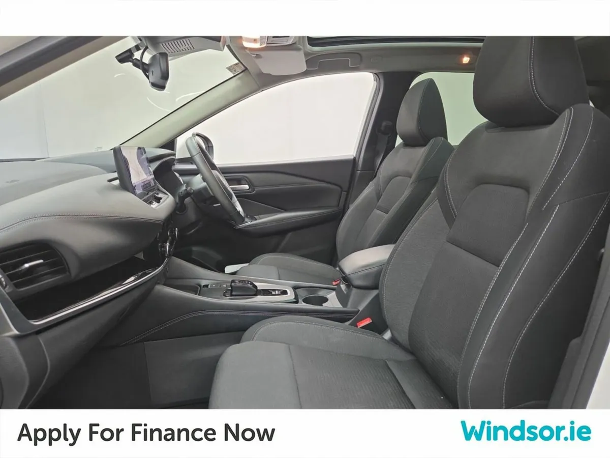 Nissan Qashqai ePOWER SV PREMIUM *Scrappage deal * - Image 4
