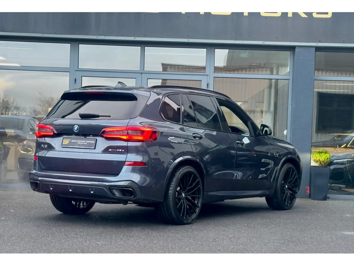 BMW X5 XDRIVE45E M SPORT AUTO - Image 4