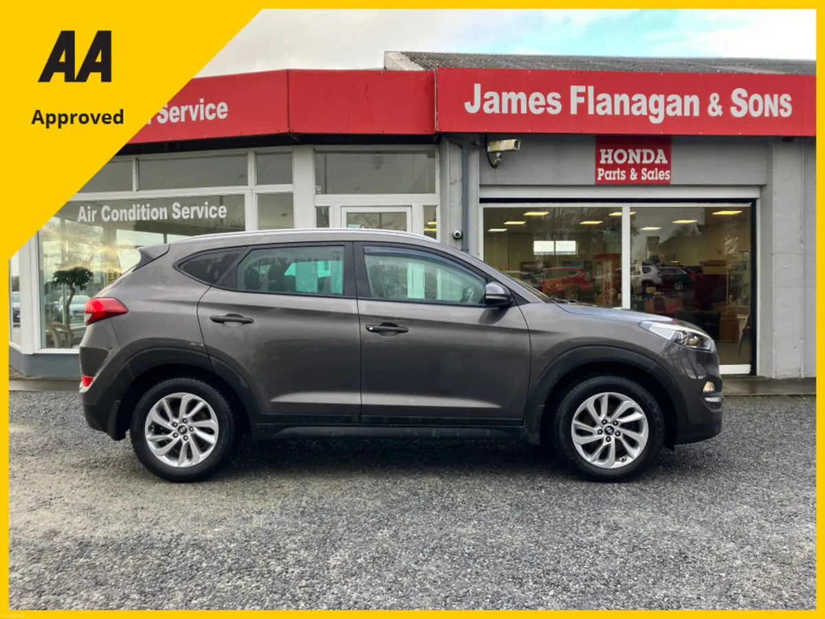 Hyundai Tucson 1.7 EXECUTIVE 5DR - Image 4