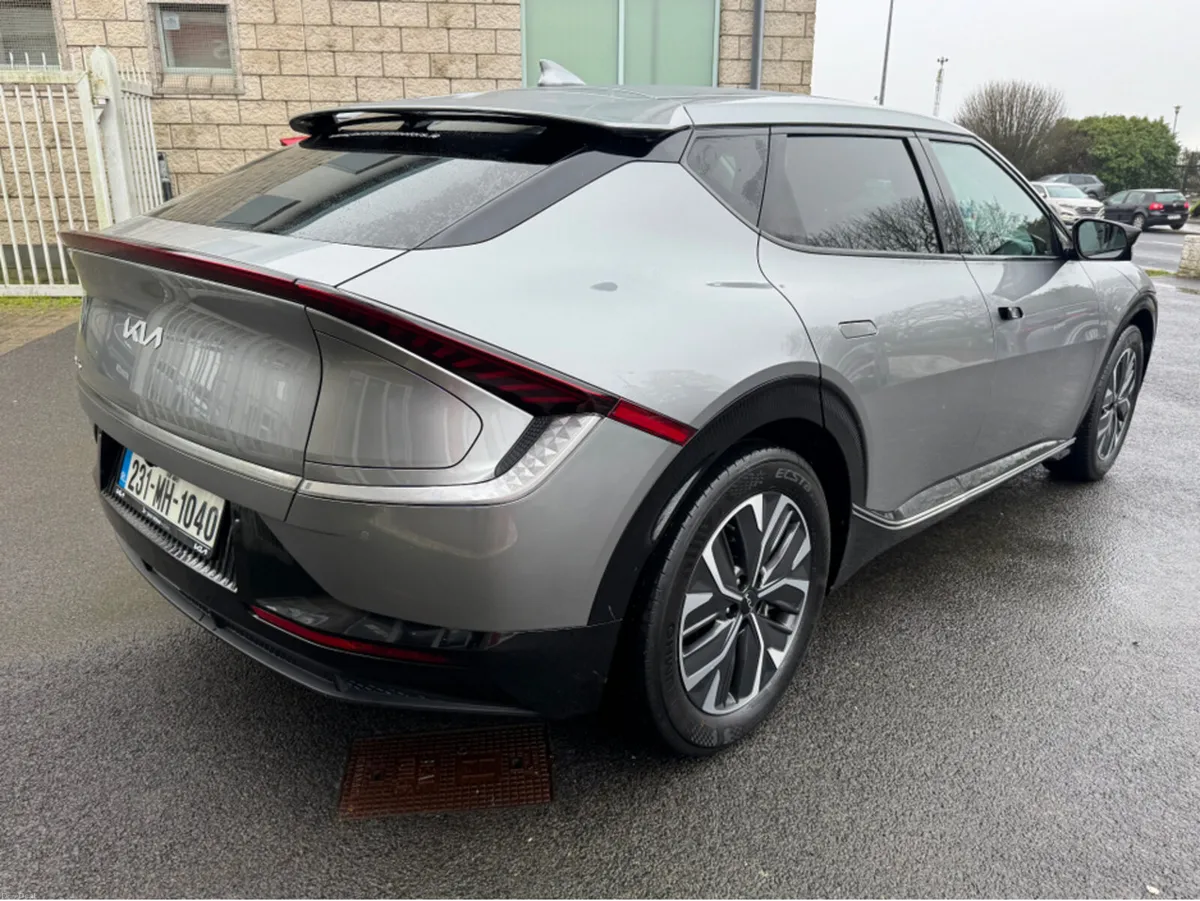 Kia EV6 EARTH - Image 2
