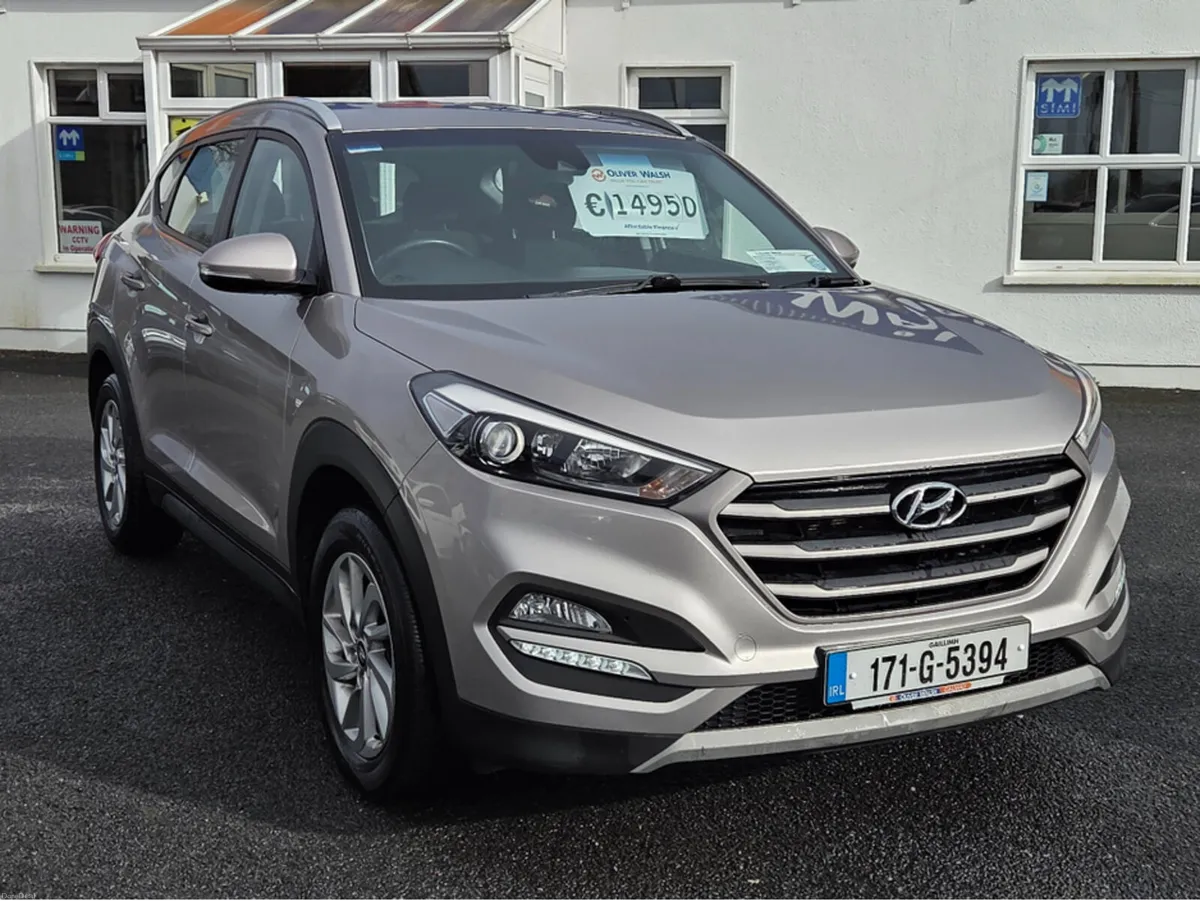 Hyundai Tucson 1.7 CRDI SE NAV BL/DR 5 5DR - Image 2