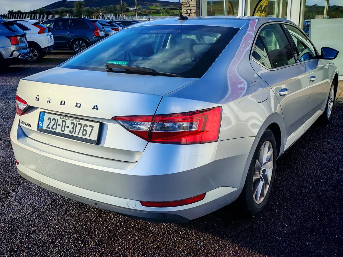 SKODA SUPERB AMBITION 2.0 TDI 150HP 5DR - Image 4