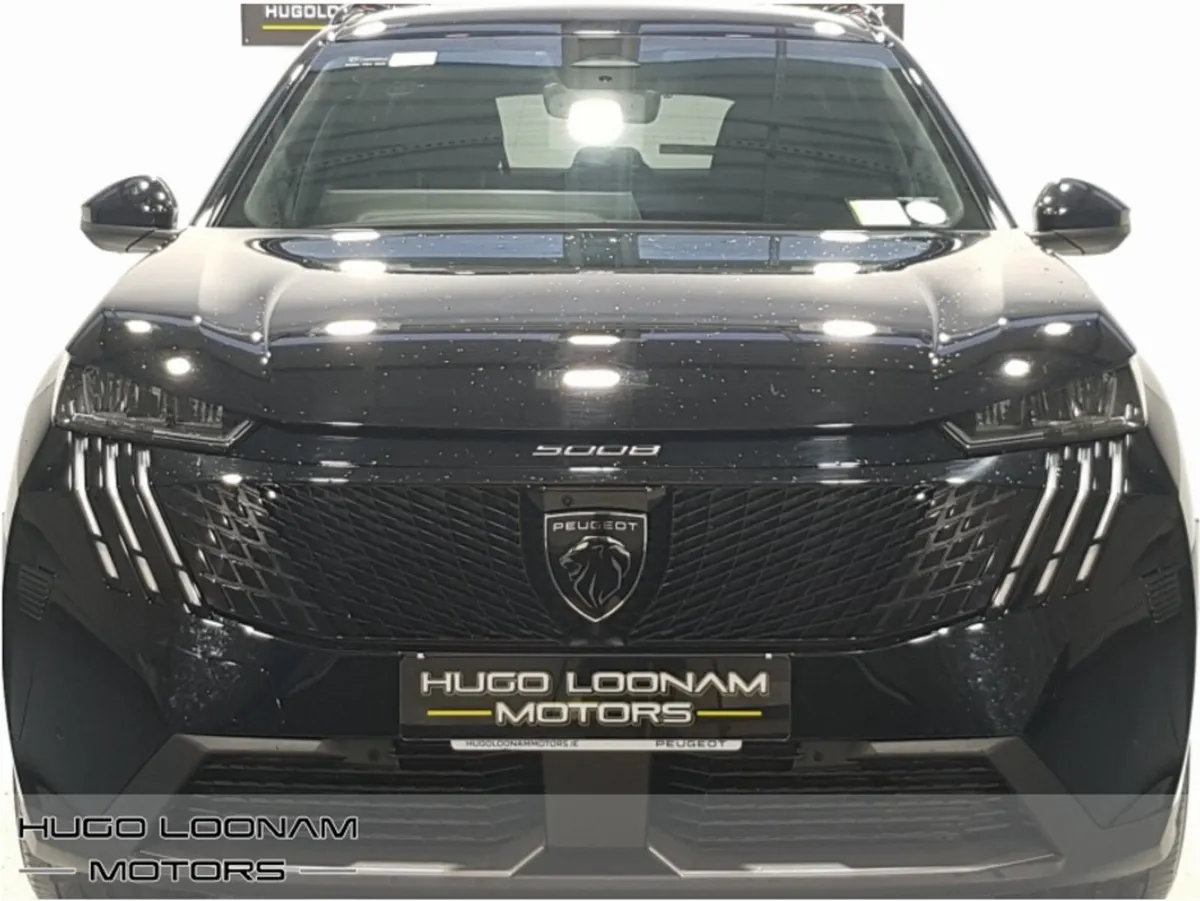 Peugeot 5008 ALLURE 73KWH 210BHP - Image 2