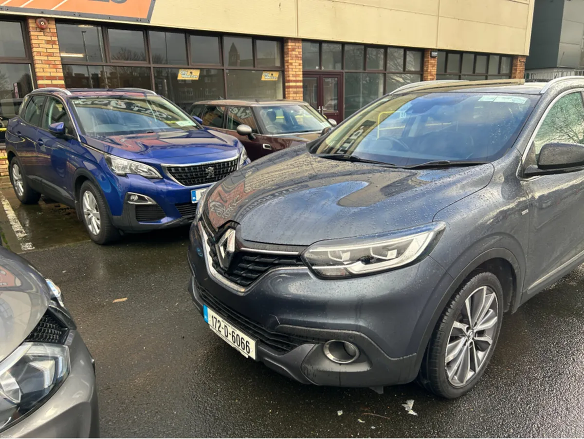 Renault Kadjar AUTOMATIC///ONLY 99000KLMS//I OWNER - Image 3