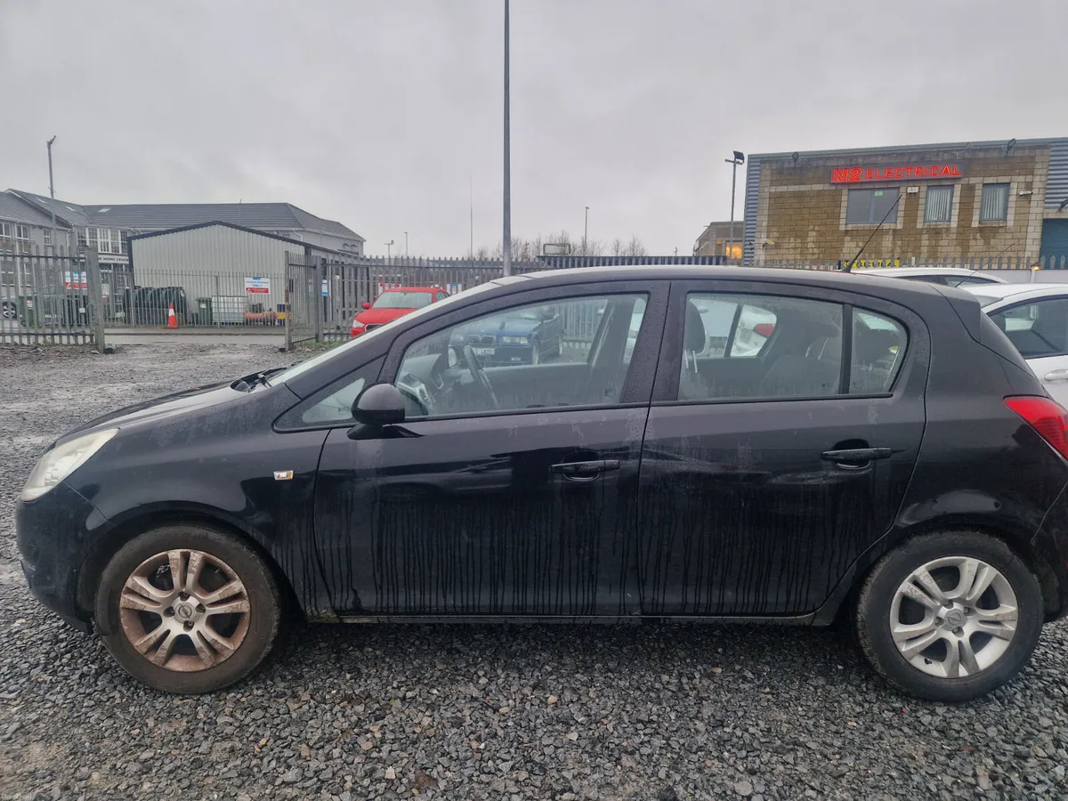 Opel Corsa 2010 ****READ ADD **** - Image 4