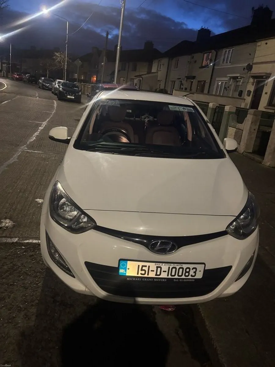 2015 Hyundai I20 - Image 2