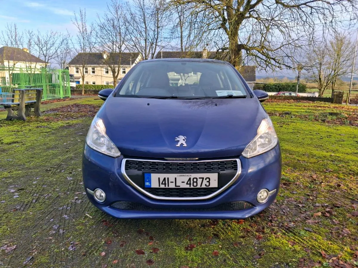 Peougeot 208 - Image 3