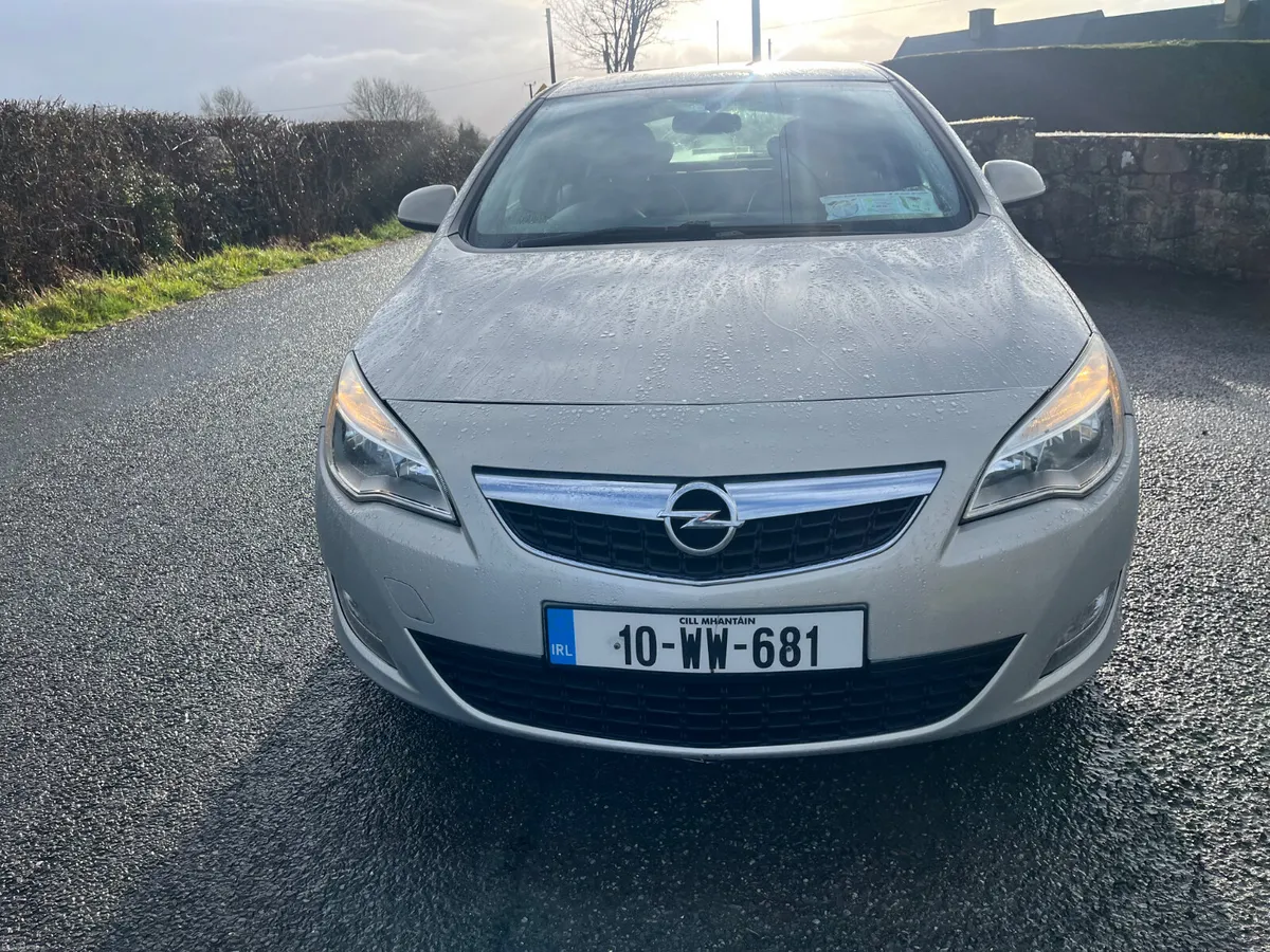 Opel Astra 2010 1.7 dtci - Image 2