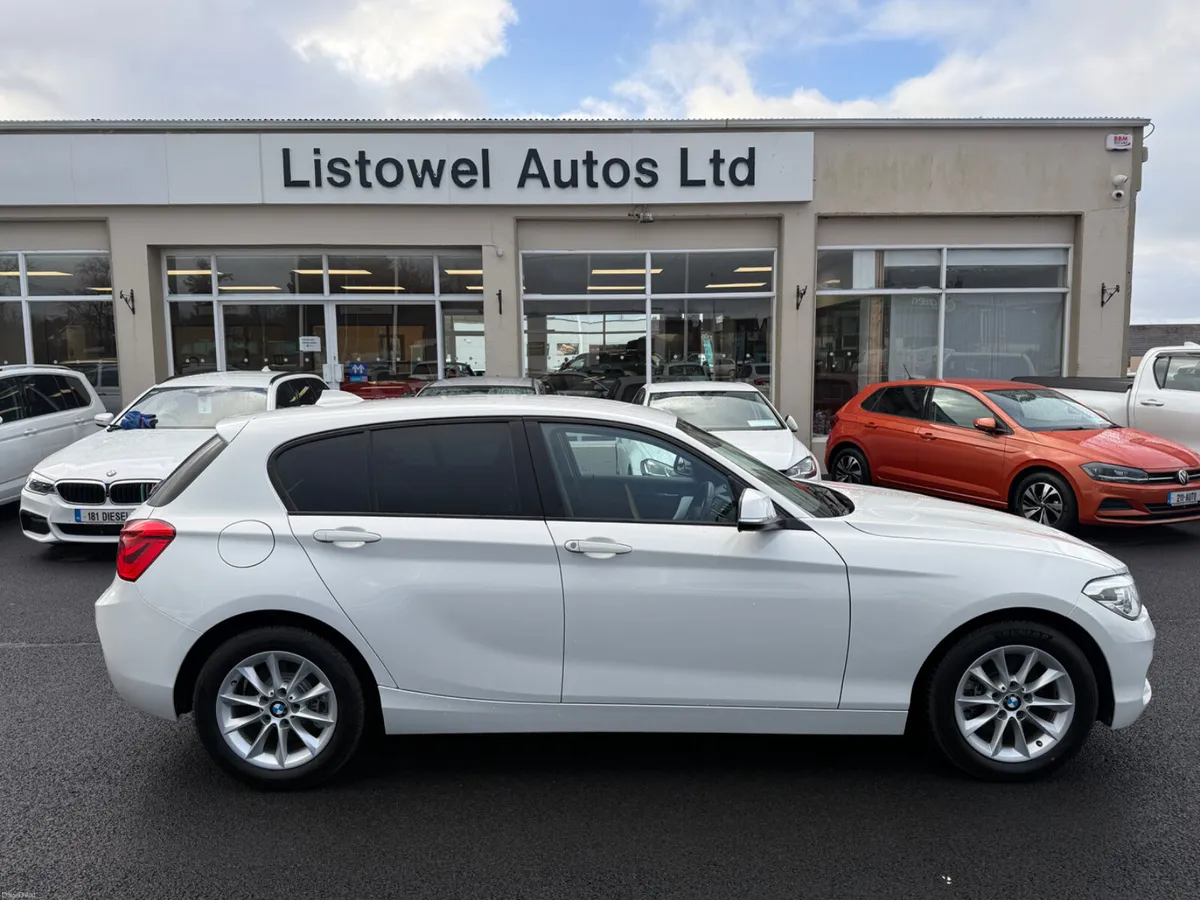 171 BMW 118D STYLE 2.0D AUTOMATIC - Image 1
