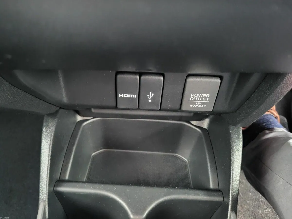 Honda Jazz 1.3 i-VTEC EX - Image 3