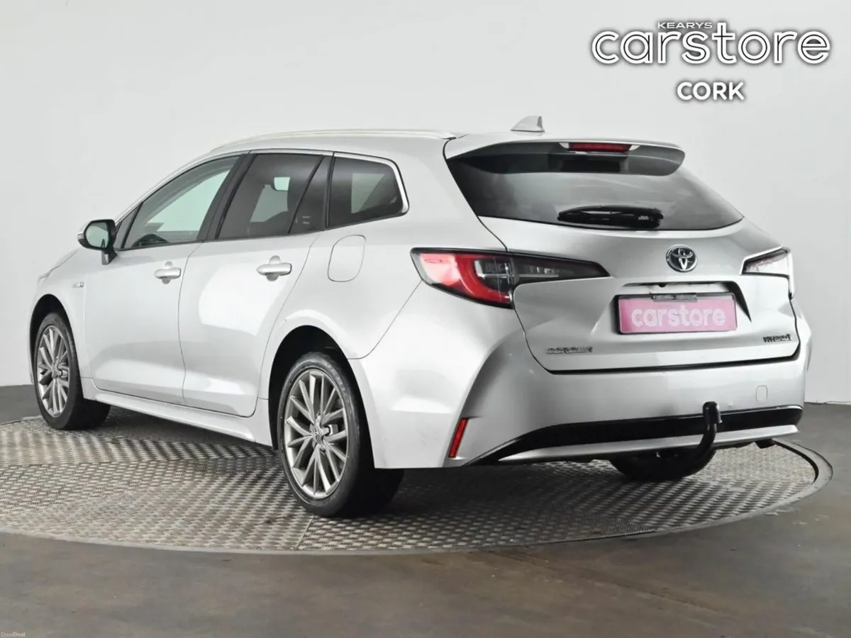 Toyota Corolla 1.8 Hybrid Sol Saloon - Image 3