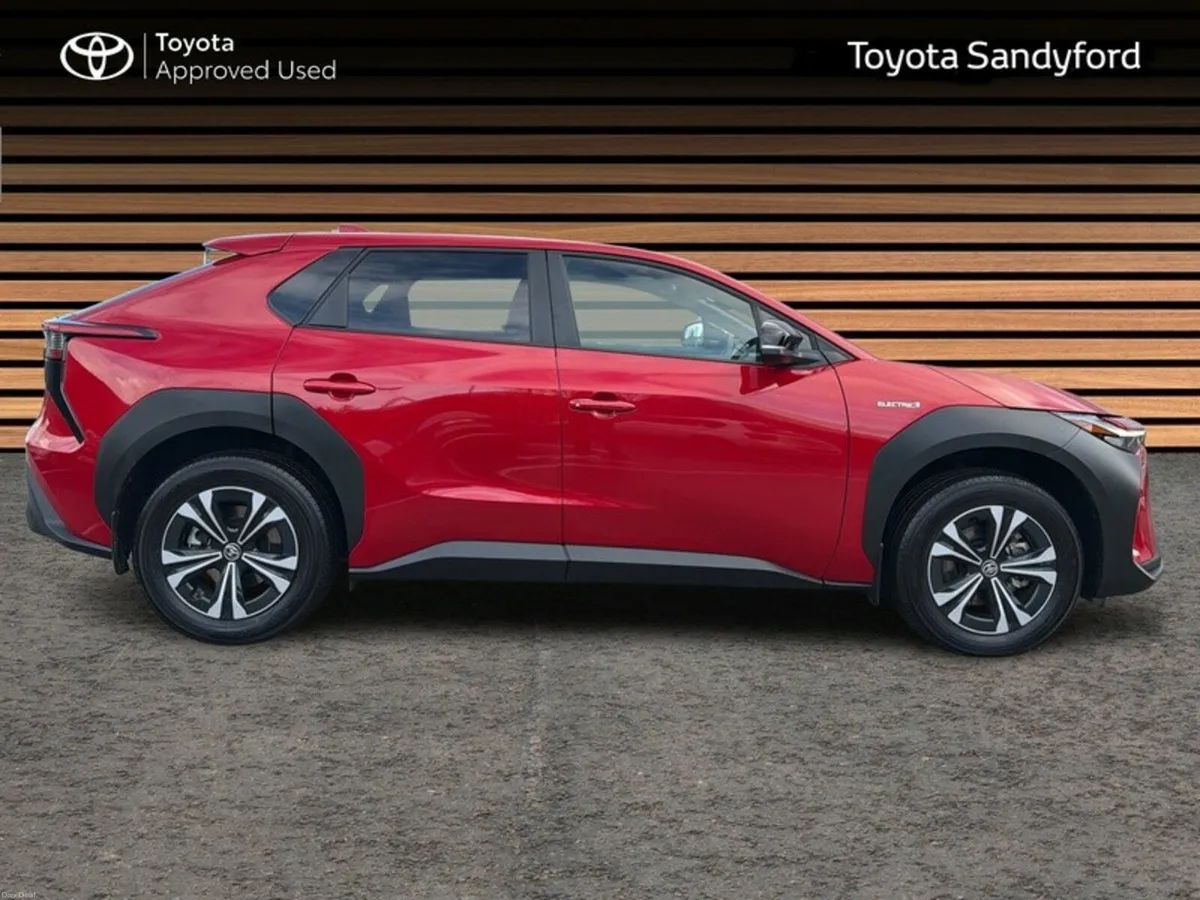 Toyota bZ4X SPORT 11KW EV AUTOMATIC // HEATED FULL - Image 3