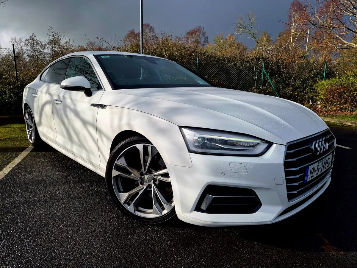 2019 AUDI A5 SPORTBACK 150 SE +S LINE BLACK ALLOYS - Image 4