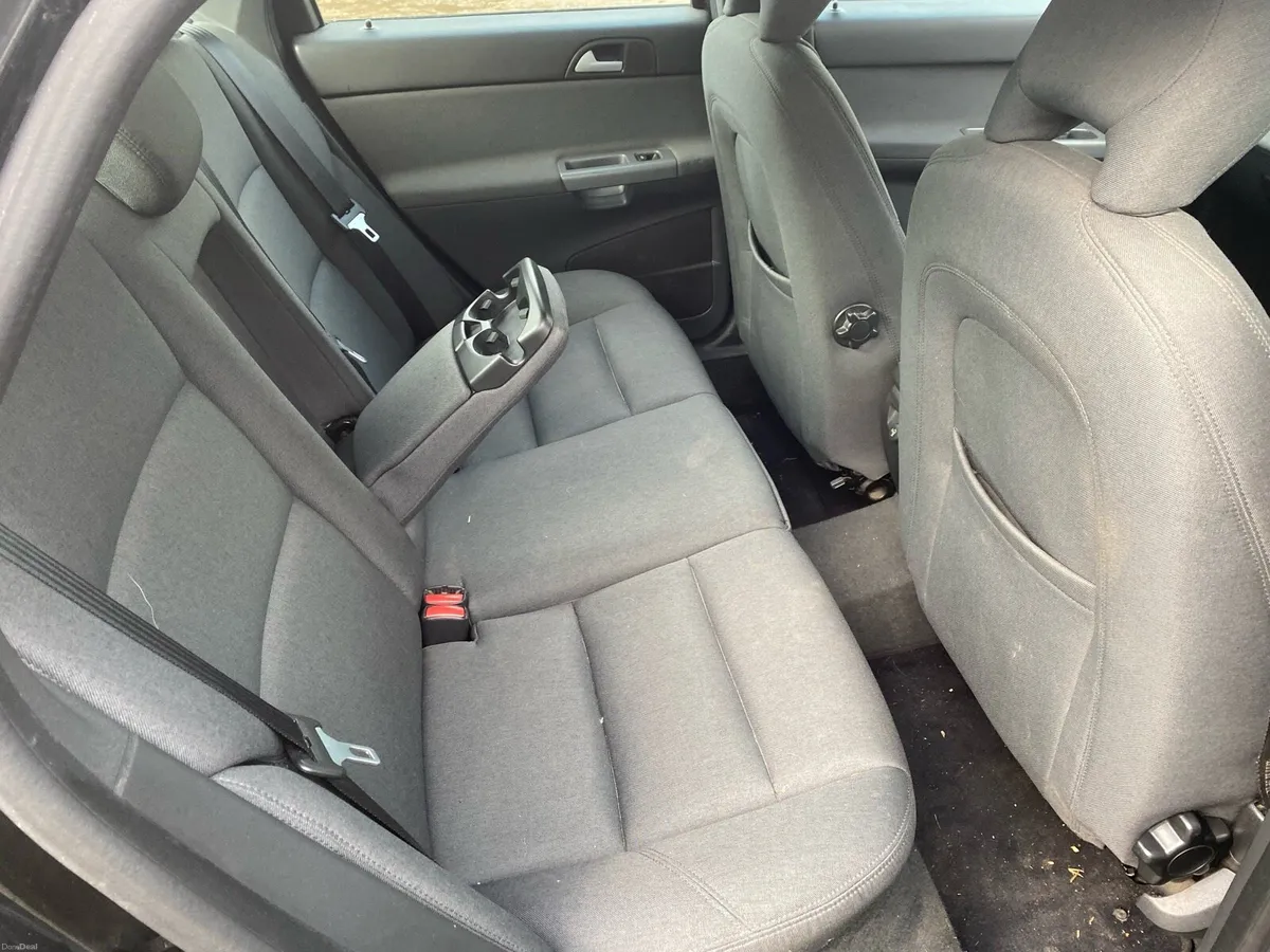 06 Volvo S40 2.0 - Image 3