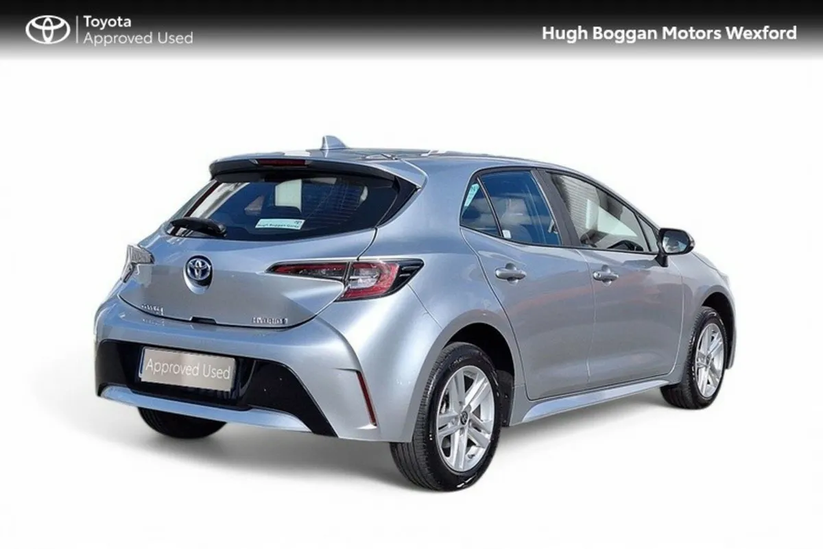 Toyota Corolla HATCH, REALLY LOW MILEAGE!! - Image 2