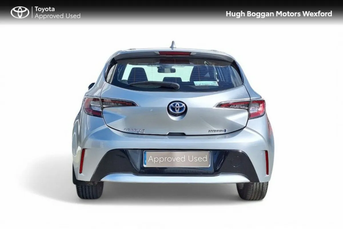 Toyota Corolla HATCH, REALLY LOW MILEAGE!! - Image 3
