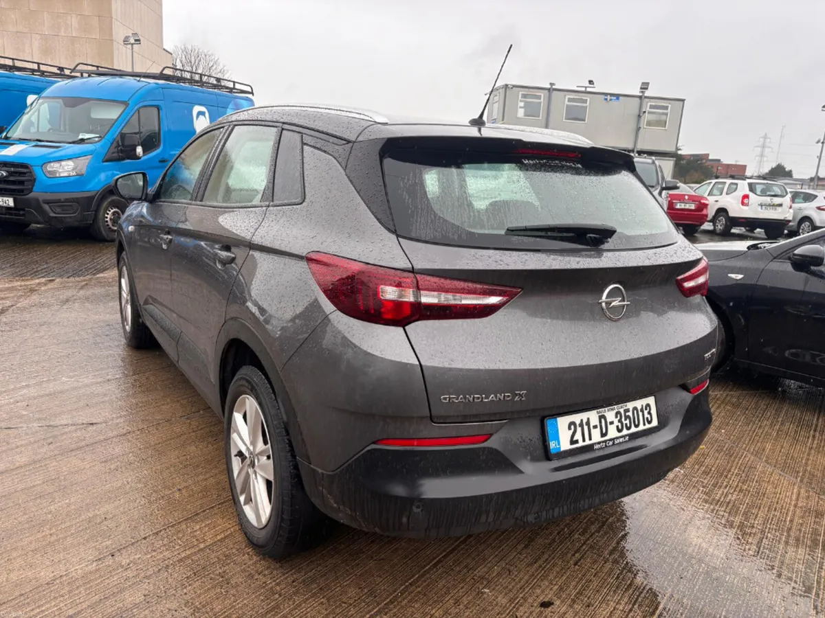 Opel Grandland X SUV. 1.2i 130ps-petrol- 5DR - Image 4