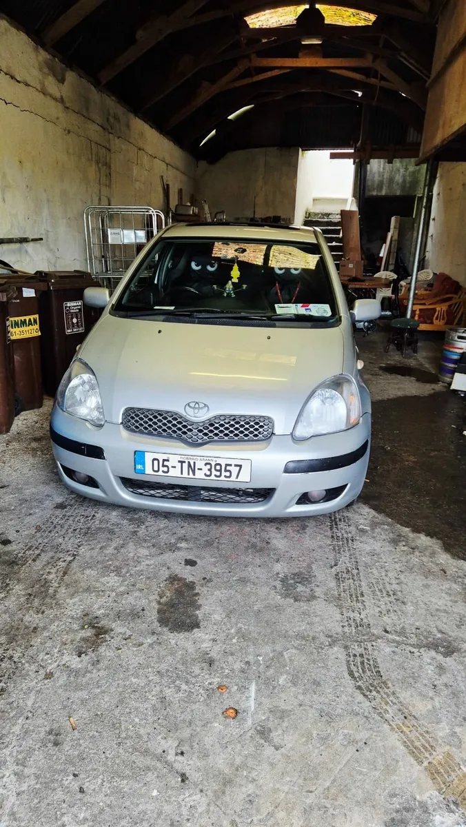 Toyota Yaris 2005 - Image 1
