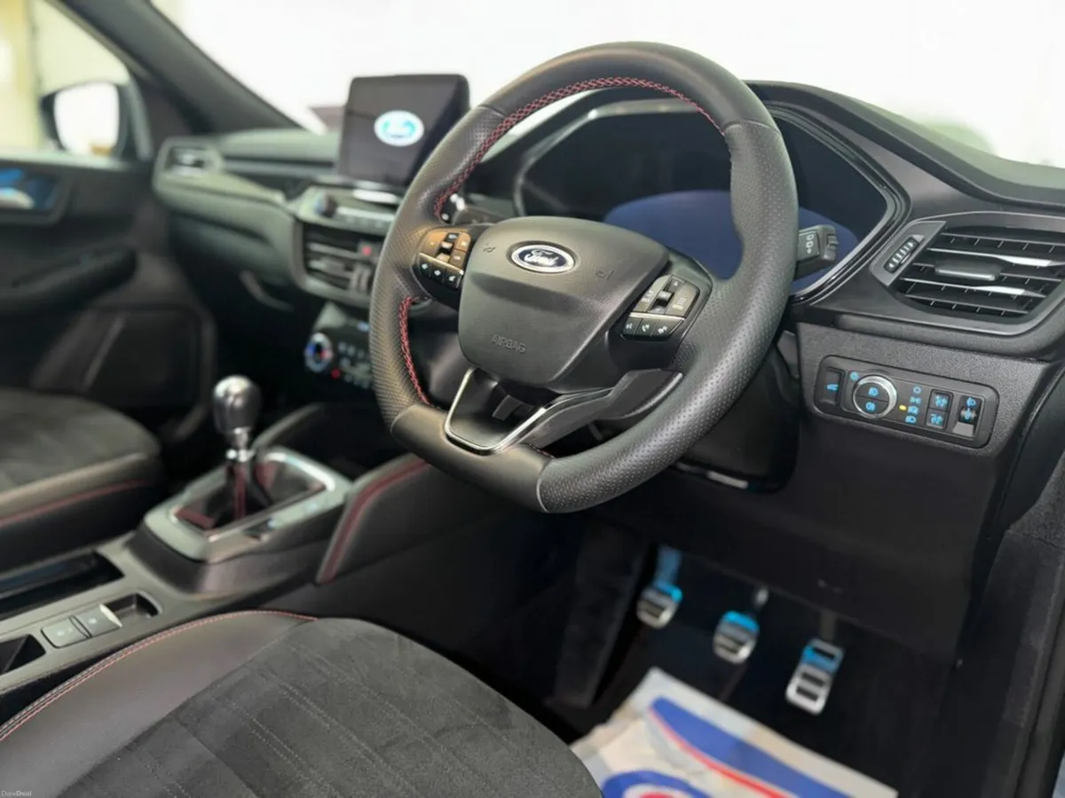 Ford Kuga St-line X 5D 1.5TD120 S6.2 M6 - Image 2