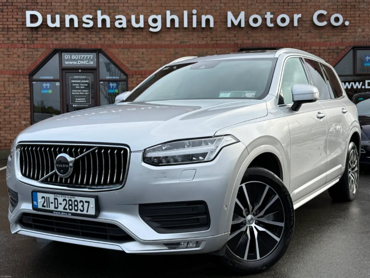 Volvo XC90 B5 AWD MOMENTUM 7 SEATS AUTO *PAN ROOF* - Image 1