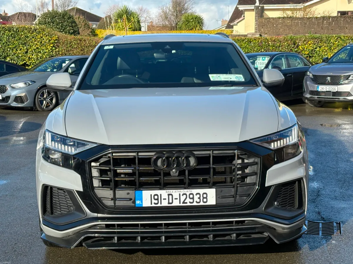 Audi Q8 S-LINE 3.0tdi 286HP Quattro *Huge Spec* - Image 2