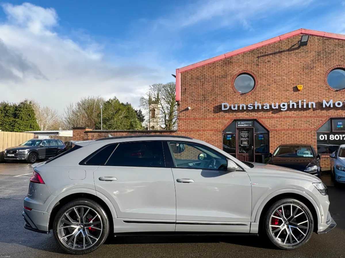 Audi Q8 S-LINE 3.0tdi 286HP Quattro *Huge Spec* - Image 4