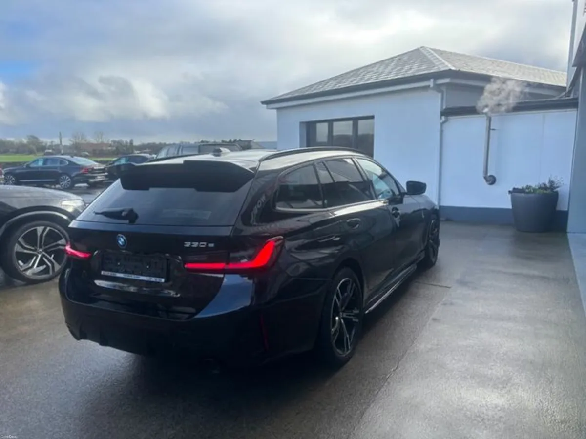 BMW 3-Series 330E M SPORT PRO - Image 4