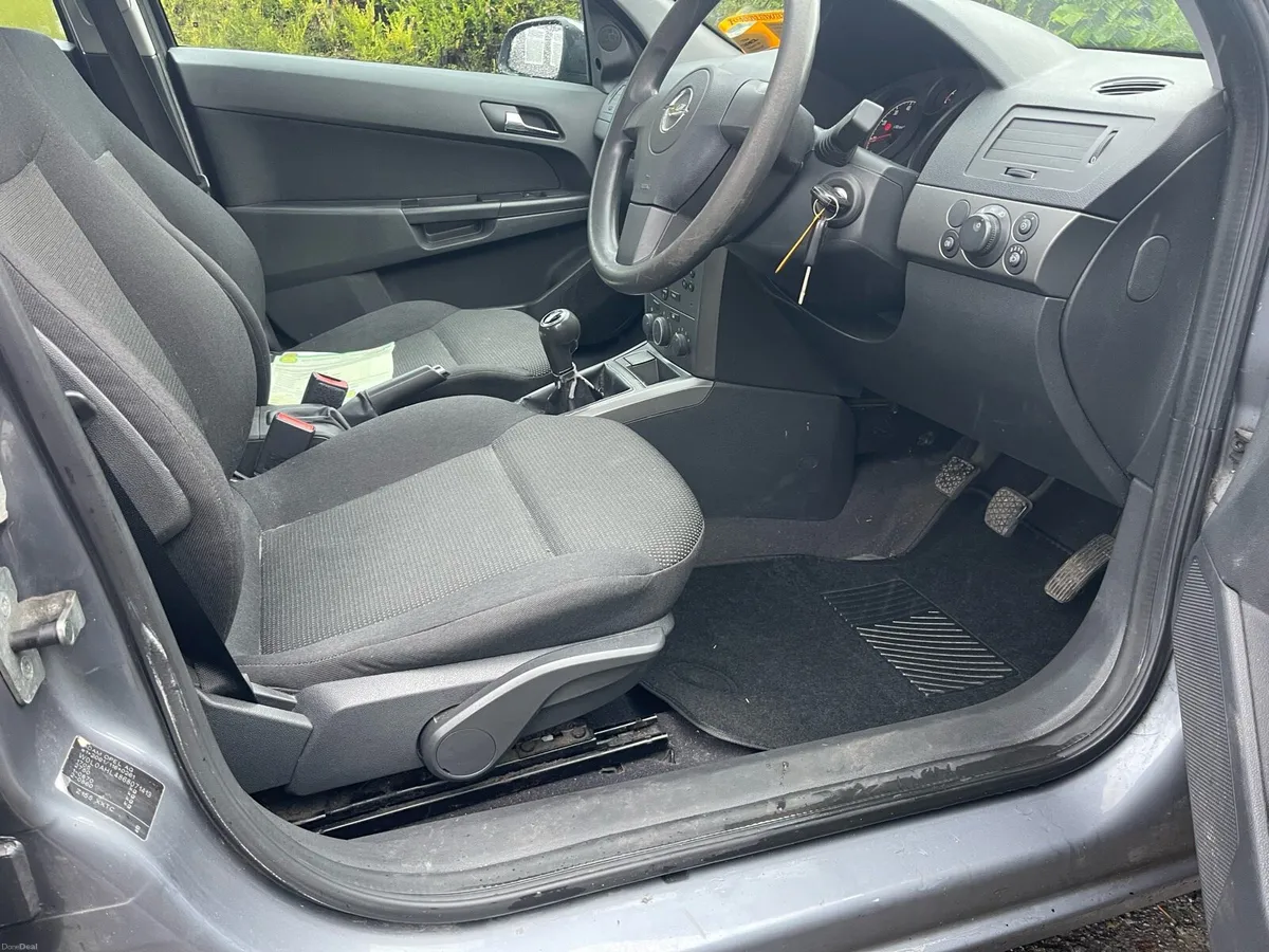 Astra nct 02/27 - Image 3